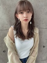 プラチナ(PLATINA)&nbsp;レイヤー前髪おくれ毛ベージュワイドバング