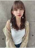 レイヤー前髪おくれ毛ベージュワイドバング
