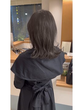 ローネス ギンザ(LONESS ginza) 透明感たっぷりグレーベージュ<銀座/ハイトーン/透明感>