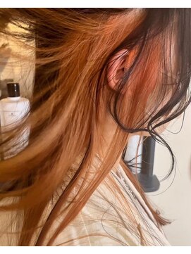 ブルーアンドカンパニー(BLUE&Co.) イヤリングオレンジカラー