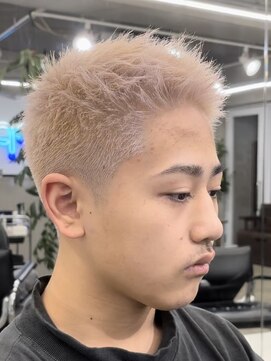 吉 ホワイトスパイキーボーズ