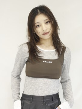 イル(ill) レイヤーカット 前髪なし ロング 大須