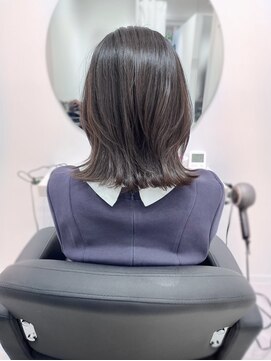 エレノア 梅田 大阪駅前第4ビル店(Eleanor) 【菜菜】 大人っぽくびれボブ