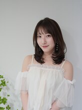 ヨヨハナレ(yoyo hanare) ミディアム顔まわりレイヤー