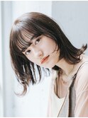 くびれヘア顔周り韓国レイヤーカット黒髪ショートミディアム/柏