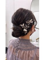 リル(re'll) 《花屋併設》シンプルシニヨン/レトロガーリー@20代30代40代
