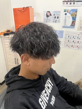 ヘアーグランデシーク(Hair Grande Seeek) 縦落ちツイストスパイラルパーマツイスト強め