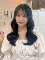 ハチ(HACHI) 韓国アイドル風透明感ブラックカラー