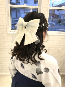 アヴァン(avant) 〈avant〉卒業式ヘア　ハーフアップ