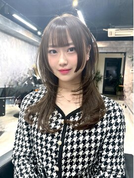 スパイキーショートフェザーパーマサーフカールセンター分け