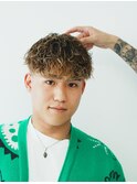 スキンフェード バロックパーマスタイル