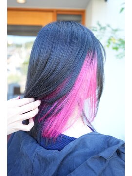 チェロ(CHERO) ★美髪ストレートヘア＃インナーカラー＃エプレトリートメント