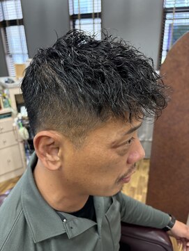 カザマ ツイスパフェード