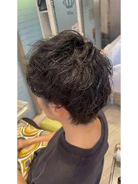 ビス リアン 川口店(Vis lien) 毛流れセンターパート無造作パーマツーブロック刈り上げ