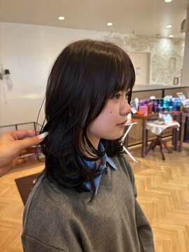 ビビアンロッソ(Viviean Rosso) 【 Kirara 】エアリーミディレイヤー