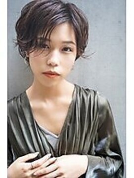 オーバーヘアー 池袋店(over hair) 【over hair】 外ハネショートスタイル