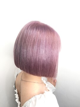 モーション 新宿(motion) エモピンク