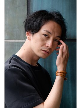 エヌドットバーバー ヒロオ(N.BARBER HIROO) 七三分け×エアリーパーマ【広尾】<理容室>