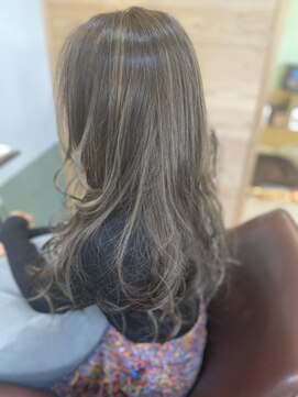ヘアサロン リブレス(hair salon Li'Bless) ソフトグレージュ×ゆる巻き☆