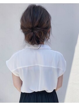 モルニ(MORNI) レッドブラウン_マロンベージュ Aラインボブ かきあげ