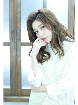 ラックスビーギャラリー なんば駅前店(LUXBE GALLERY) ＊津村＊style by LUXBE＊ブランドベージュで大人のオシャレ