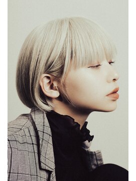 トゥインクル(Twinkle) ホワイトブリーチボブ