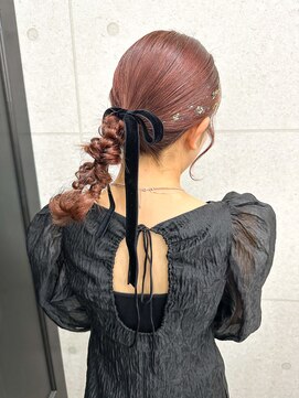 アンリ(Anli) 【Anli☆岩瀬萌】タイトツインアレンジ 金箔 結婚式ヘアセット