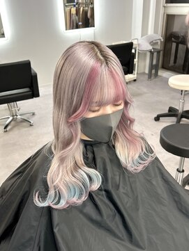 シェイロ(Cielro) 【ホワイトカラー×裾デザイン×ポイントピンク】SAKI