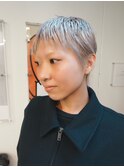 ケアブリーチハイトーンホワイトベージュベリーショートカット
