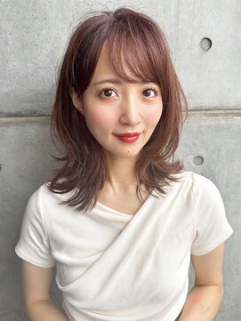 エミュ 新宿(emu) くびれミディアムレイヤー大人カジュアル新宿