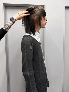 ヴァーディ オモテサンドウ(Vardy omotesando) roots/ルーツカラー メンズブリーチ デザインカラー