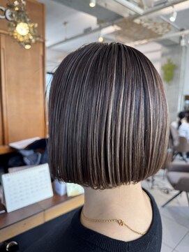 ネオリーブテラスアンドラヴィ(Neolive terrace&Lavie) 大人めハイライト×まとまりボブ