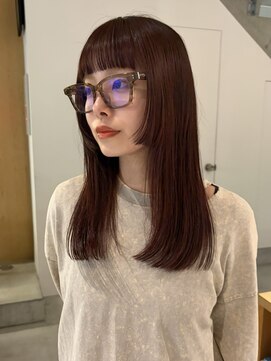 ケイトテイラー(KATETAYLOR) パッツンバング姫カットワインレッドカラー