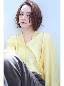 ムウ 難波(MOU) ボブミルクティーブロンドダークブルーワンホンレイヤー30代40代