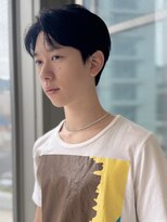 ニューヨークニューヨーク 三宮駅前店(NYNY) ラフに決めるセンターパート。