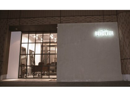 ヘアーワークス リボルバー(hair works REVOLVER)の写真