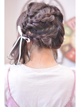 メイズ(MAZE) 【メイズ東中野・鍛原志行】編み込みツインテール