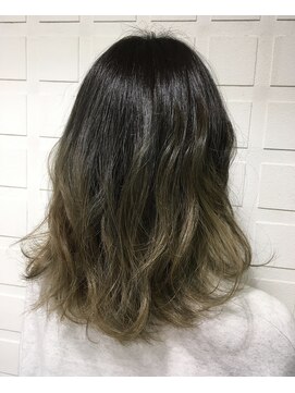 イッコメ(iccome.) 【iccome.カラー】グラデーション×カーキ