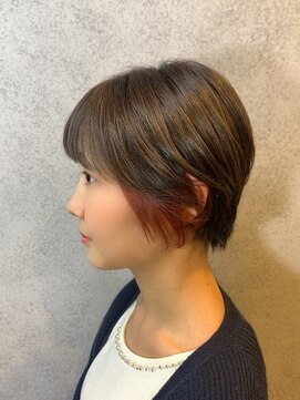 ヘアサロンM 新宿 オレンジ×イヤリングカラー