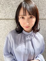 ソワリー 栄(THOiRY)&nbsp;THOiRY【女性らしい柔らかヘア】肩上でつくる外ハネミディ