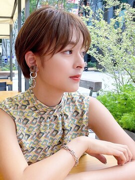 フロリタ(florita) 大人可愛い♯20代30代40代♯耳かけ前下がりひし形ショートボブ