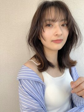 オグジュアリー 表参道(aux.) 浮遊感くびれミディアム