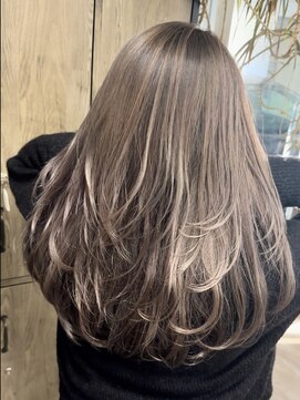 ヴィフ 大船(VIF) バレイヤージュ/ケアブリーチ/ココアベージュ/大船駅/大船鎌倉