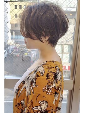 ロンドプロフィール 浦和(Lond profil) 浦和ショートヘアショートカット韓国白髪ぼかし白髪染めボブ