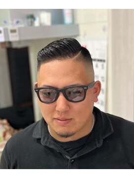 ピシャッとニ代目銀二郎 スキンフェードカット広島/理容室/古民家バーバー二代目銀二郎