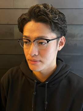 ディスイズバーバーセカンド(THIS IS BARBER 2nd) ツーブロック×アップバング メンズパーマ　ビジネス