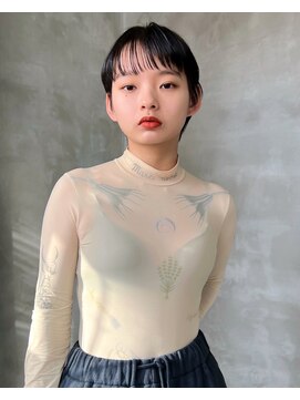 トゥコ(tuco) マッシュショート　黒髪　前髪流し