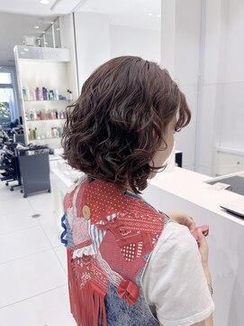 トニーアンドガイ 青山店(TONI & GUY) おしゃれ女子ウルフヘアニュアンスカラーウェーブヘア