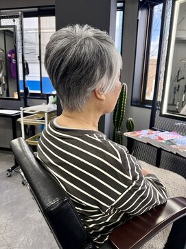 ヘアーラボ 樟葉(Hair Labo) 70代ショート