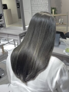 アイノア シノン 神保町(AInoa sinon) 黒髪／グレージュカラー/オリーブベージュ/レイヤ 一/神保町